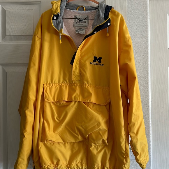 Frozen FOUR FANS. University of Michigan pull over 3/4 zip with front pocket - Picture 1 of 3